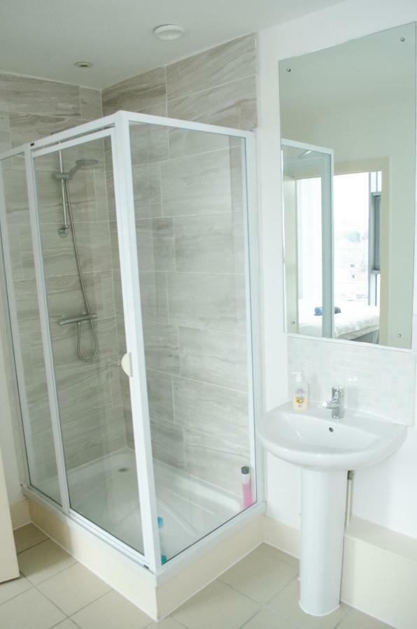 Penthouse In Liverpool City Centre - Free Parking - Balcony - By Happy Days Zewnętrze zdjęcie